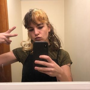 Meet your Posher, Virginia